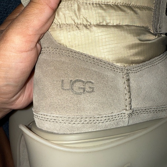 UGG Classic 3M Short Pull-on Weather Suede Sheepskin Boots - Picture 10 of 10